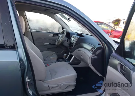 2012 Subaru Forester 2.5X из США, поврежденный, VIN JF2SHAACXCH413633